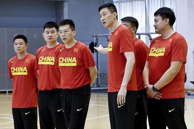 小柔被十几个男人c全篇黄